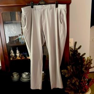 Fabletics Mens gray 40 x 32” trousers super light